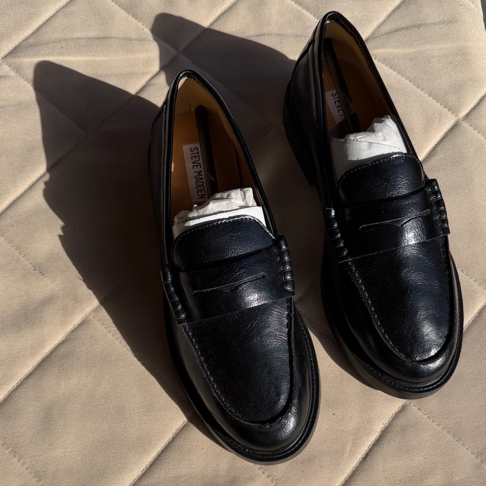 Steve Madden Black Leather Penny Loafers